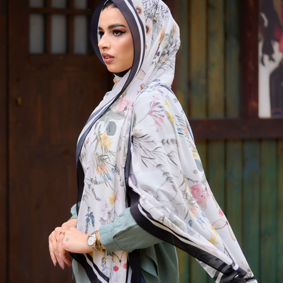 Floral Me Black